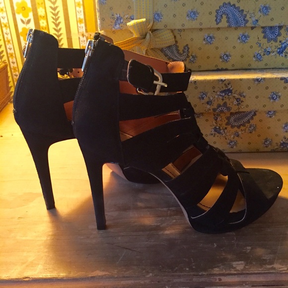 Black Gladiator Heels✨ - Picture 2 of 4