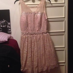 Homecoming/formal/wedding dress
