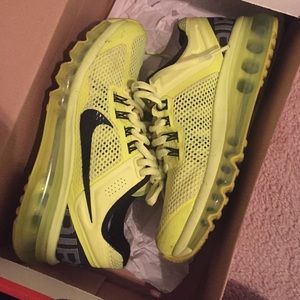 Highlighter Yellow Air Max 2013