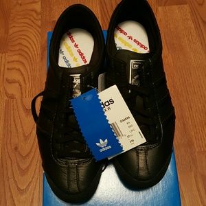 Adidas aditrack w black 6m