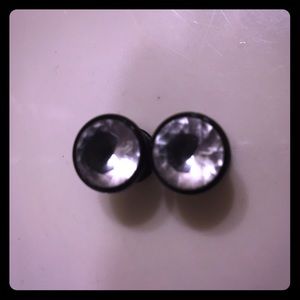 Diamond plugs