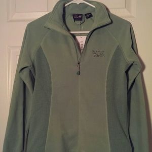 Mountain hard wear fleece zip up