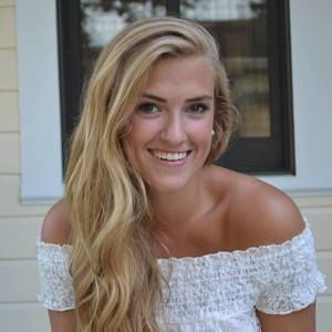 Meet your Posher, Karoline