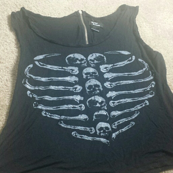 Skulls sternum tank top