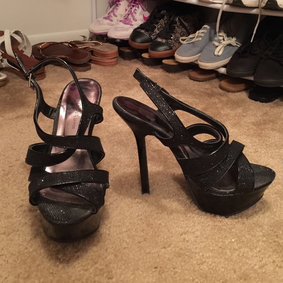 Great to go out in heels!! - Picture 1 of 3