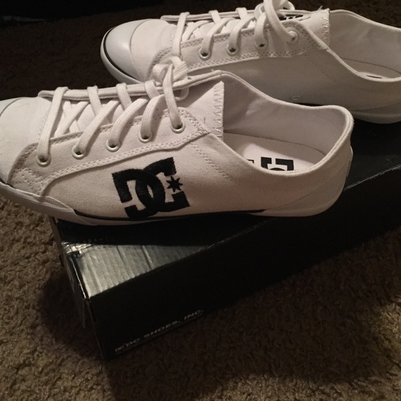 Women's DC Chelsea sneakers