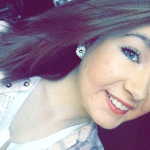 Meet your Posher, Brianna