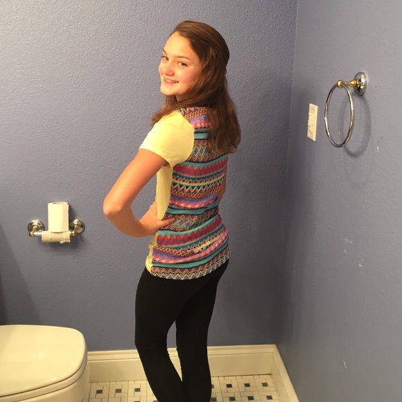 Yellow tribal shirt - Picture 1 of 3