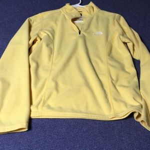North face pullover