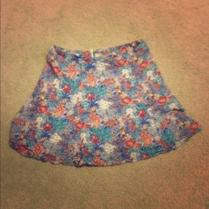 Adorable mini skirt!💜