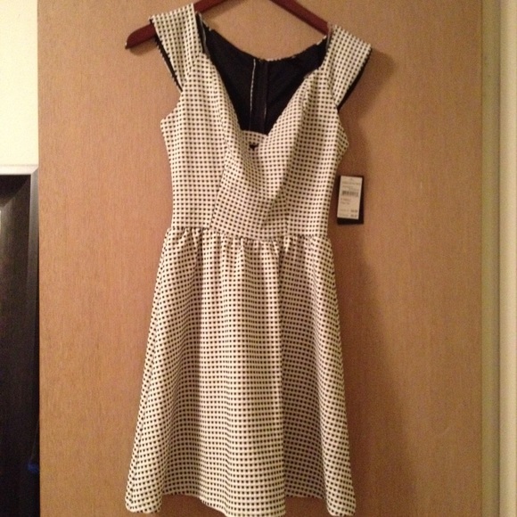 Flattering white and black checkered dress