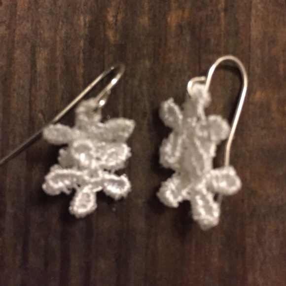 Lace Earrings - Picture 4 of 4
