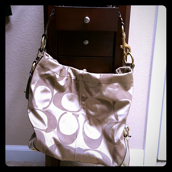 Coach purse (authentic)