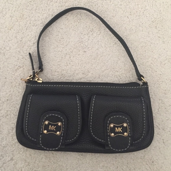 NWOT Michael Kors pebbled leather wristlet