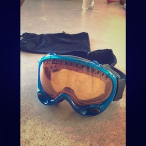 Men's Oakley boarding goggles