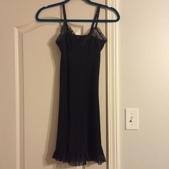 Victoria Secret Black Nighty. Size Medium.