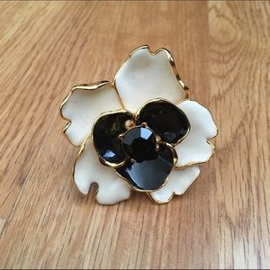 Kenneth Jay Lane Flower Ring | adjustable