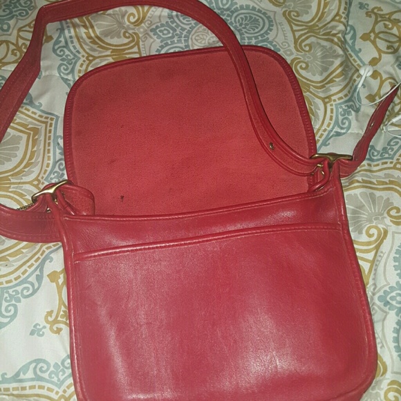 Coach purse - Picture 3 of 4