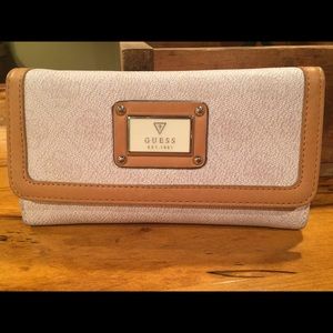 Guess Wallet