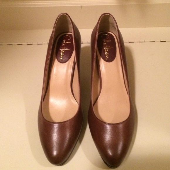 Cole Haan Chelsea Pump bRown **NWOT**