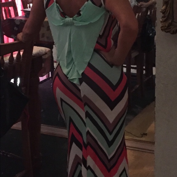 Dress - Picture 3 of 3