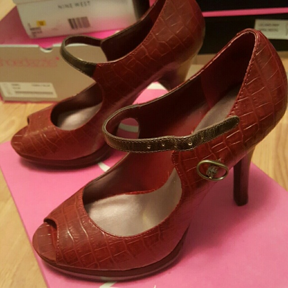 Nine & Co Brand J J NADALA Stacked Heels Stiletto