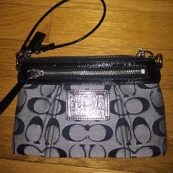Black Coach Poppy Wristlet