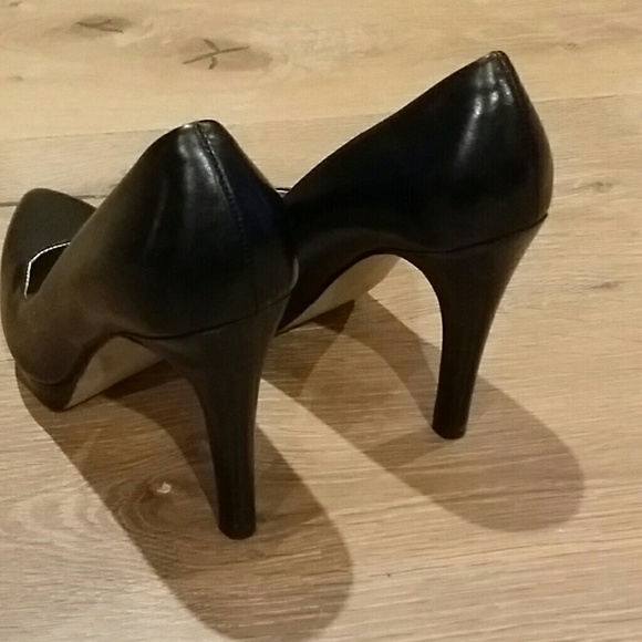 Nine West black platform heels - Picture 2 of 3