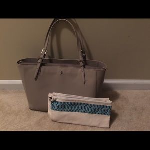 Tory Burch York Buckle Tote (Large)