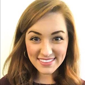 Meet your Posher, Rebecca