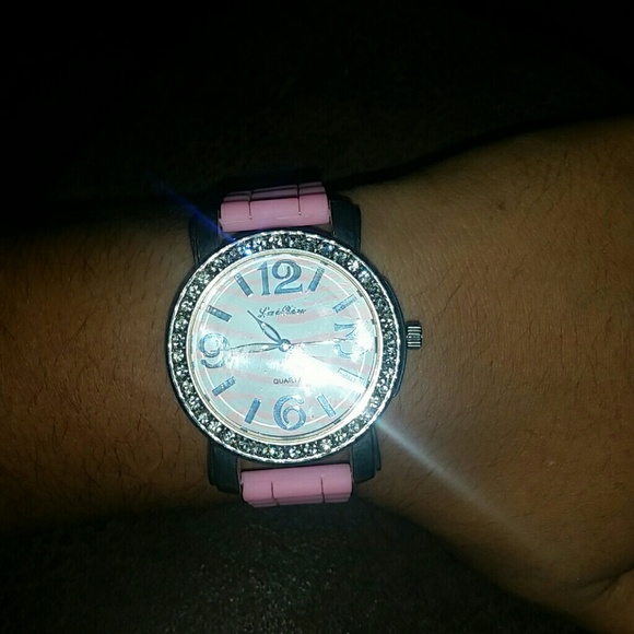 💙 Pink zebra watch - Picture 2 of 4