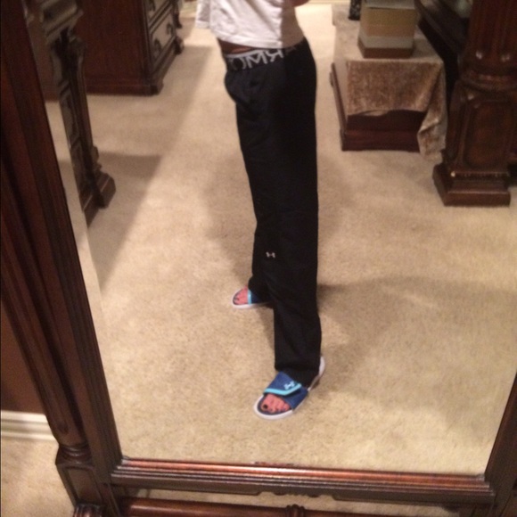 Under amour sport pants small