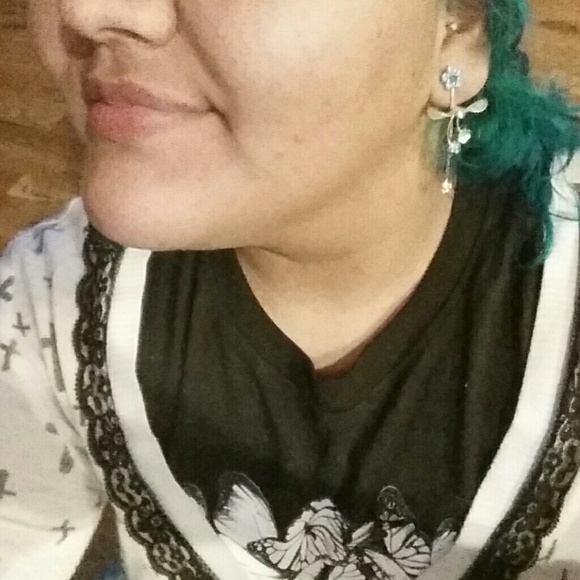 blue prom earings - Picture 4 of 4