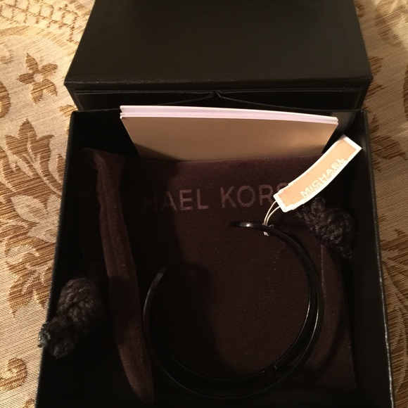 Michael Kors Bracelet - Picture 1 of 3