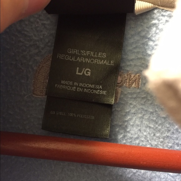 Girls Blue North Face jacket - Picture 2 of 4