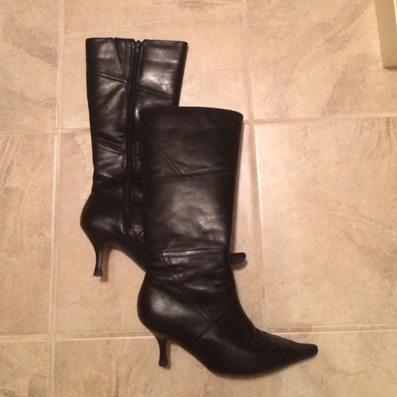 Hush Puppies black leather boots