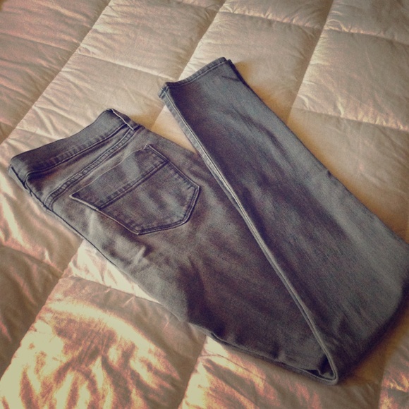 Grey Old Navy sweetheart collection skinny jeans