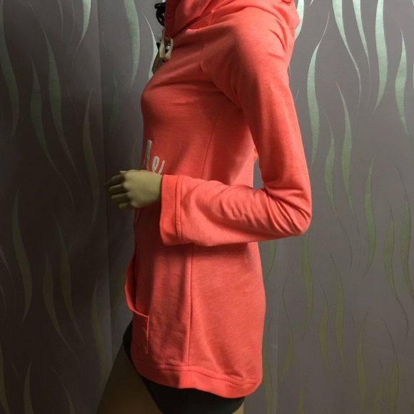 ❗️SOLD❗️NEON PINK LONG CUTE TOP - Picture 3 of 4