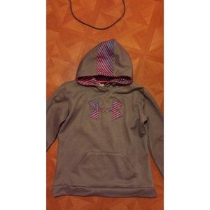 Youth girls XL under armour sweatshirt
