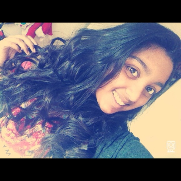 Meet your Posher, Shayal - Picture 2 of 4