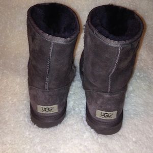 Brown short ugg boots