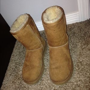 short tan uggs