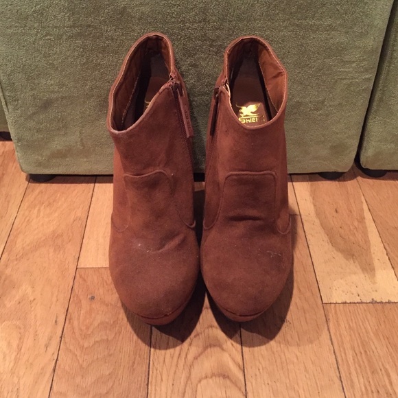 Camel Brown Wedge Booties