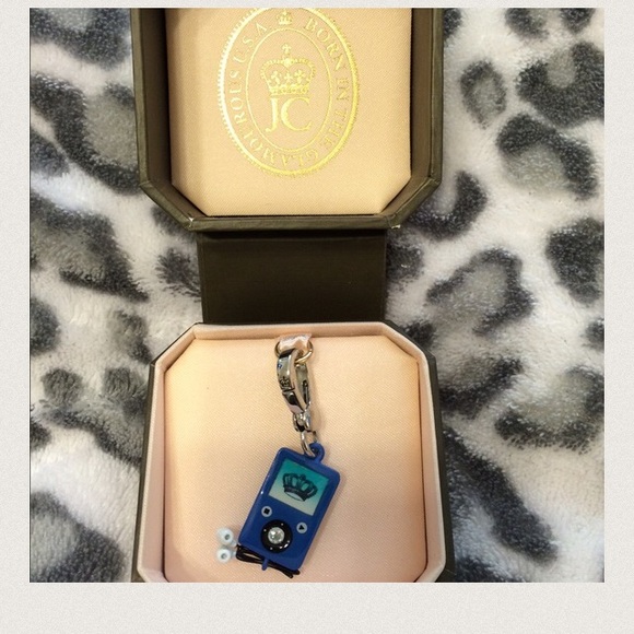 Bundle for @lizzyd84