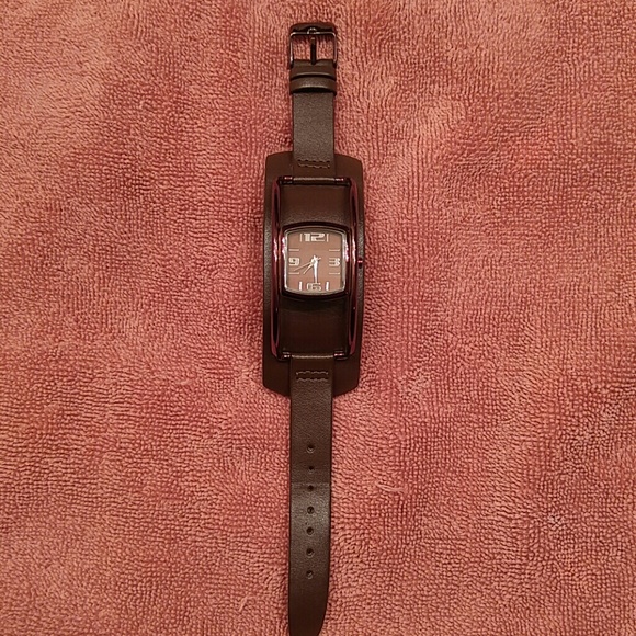 Woman's Watch - Picture 1 of 3