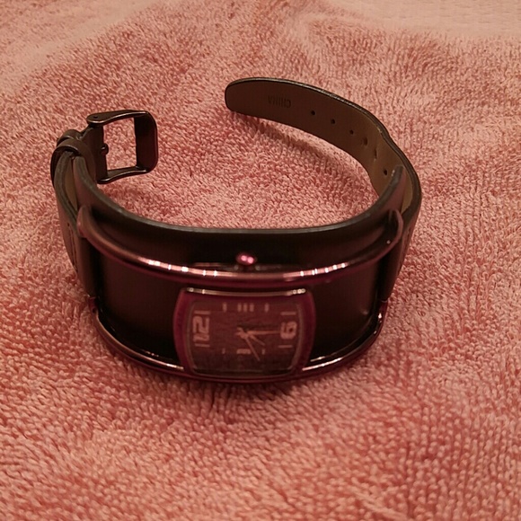 Woman's Watch - Picture 3 of 3