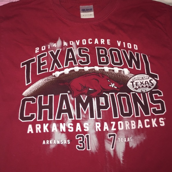 Arkansas Razorbacks T-Shirt - Picture 2 of 2