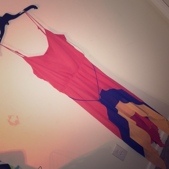 *Spaghetti strap spring dress w/ matching belt*