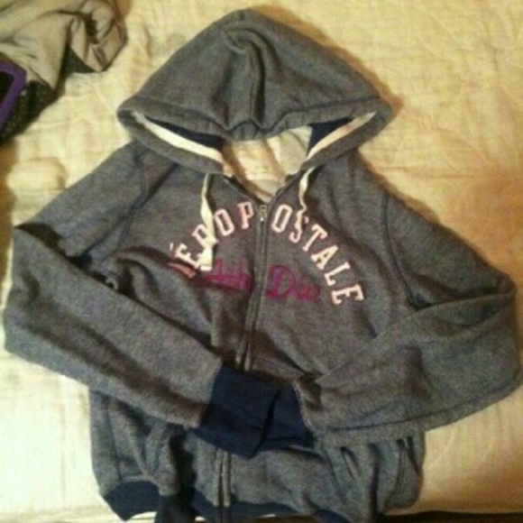 Nice zip up hoodie - Picture 1 of 2