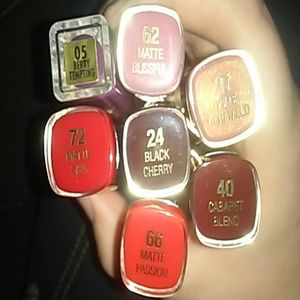 Bundle of 6 Milani lipsticks and one lip gloss!